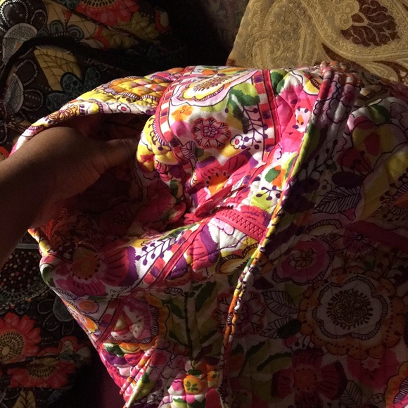 Vera Bradley Giant Carry On - Picture 12 of 12